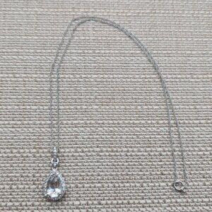 18 Inch Sterling Silver Clear Topaz Pear Gem Necklace A5855